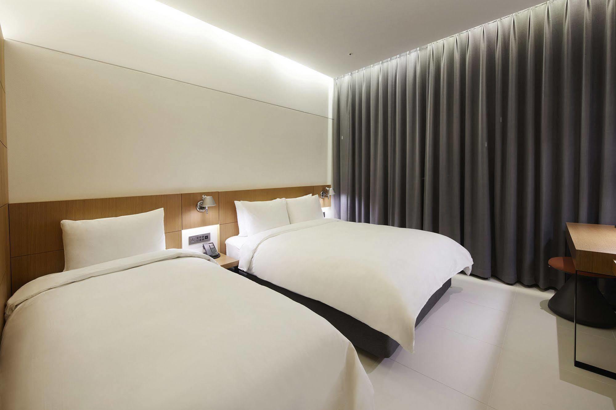 Standard Hotel Seoul Exterior foto