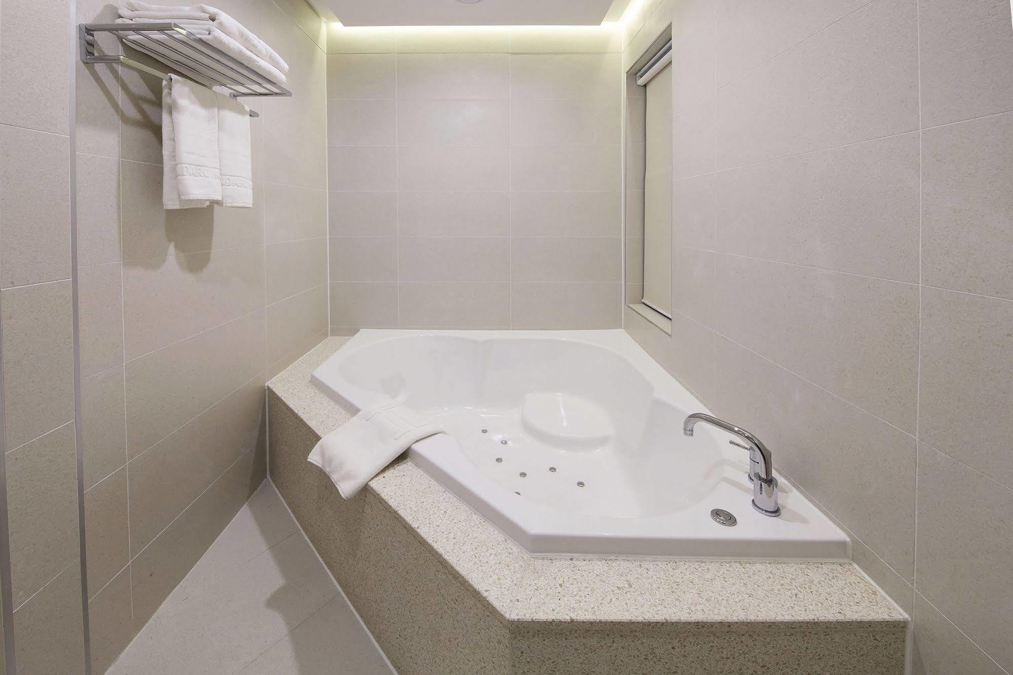 Standard Hotel Seoul Exterior foto