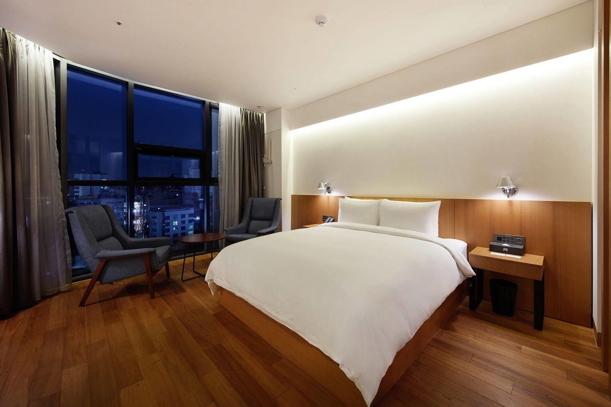 Standard Hotel Seoul Exterior foto