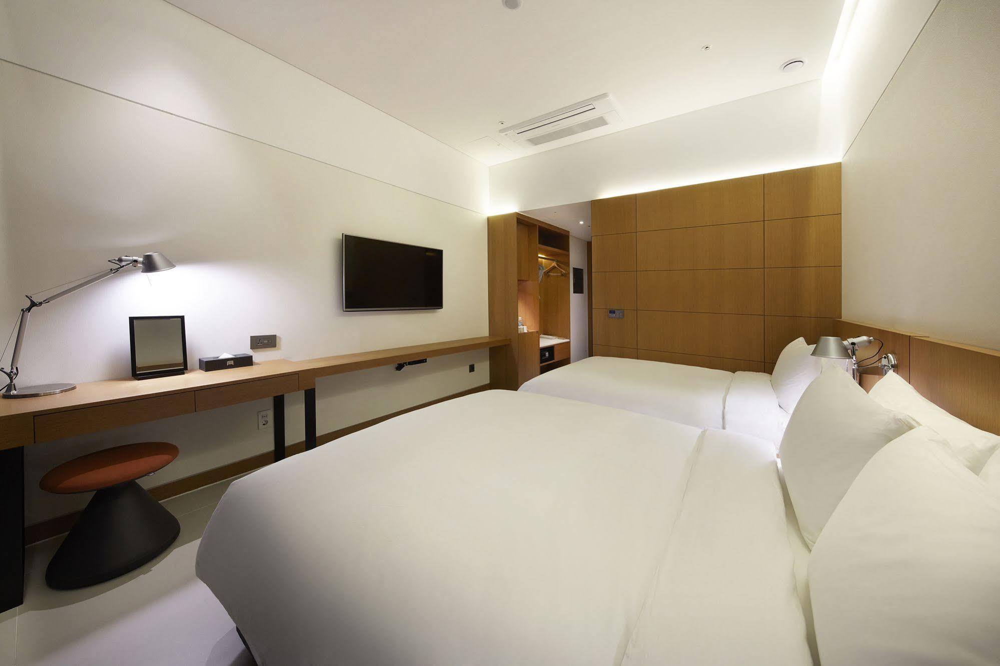 Standard Hotel Seoul Exterior foto